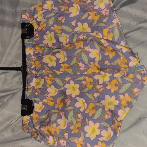 Girl Vince Camuto 2 piece Set, Floral Blue/Pink. Size variety - Picture 3 of 4